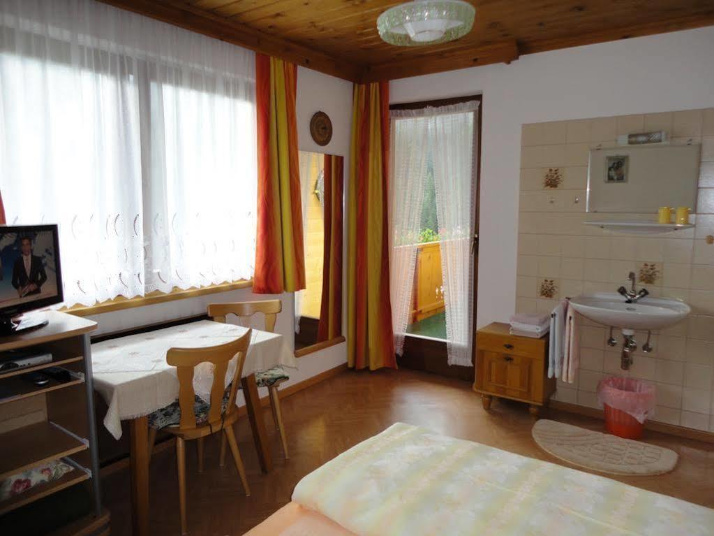 Haus Dorfblick Hotel Pragraten Luaran gambar